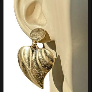 Kenneth Jay Lane KJL Heart 22K Gold Plate Earrings
